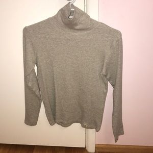 Zara turtleneck in kids 13-14 fits womens small